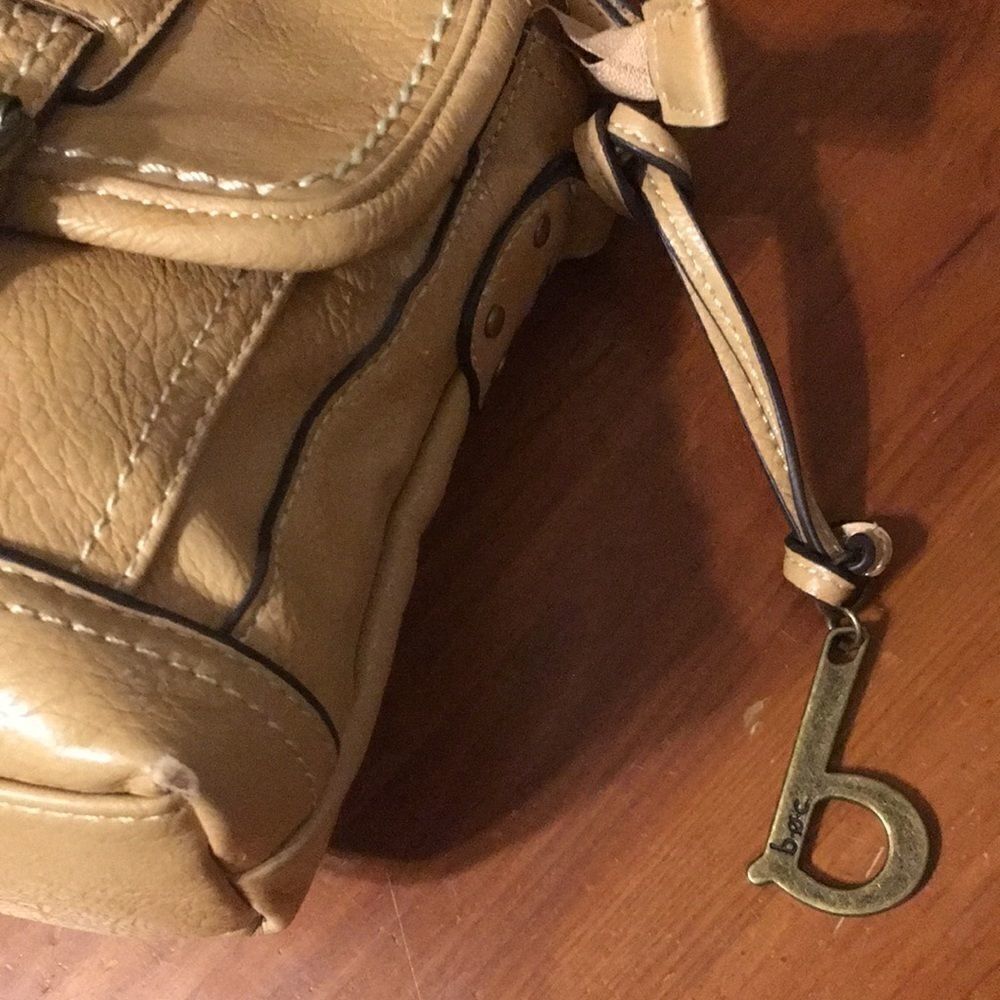 BOC Tan Purse with Adjustable Strap - Picture 12 of 14